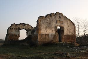 Ruinas estación ferroviaria de Gandul